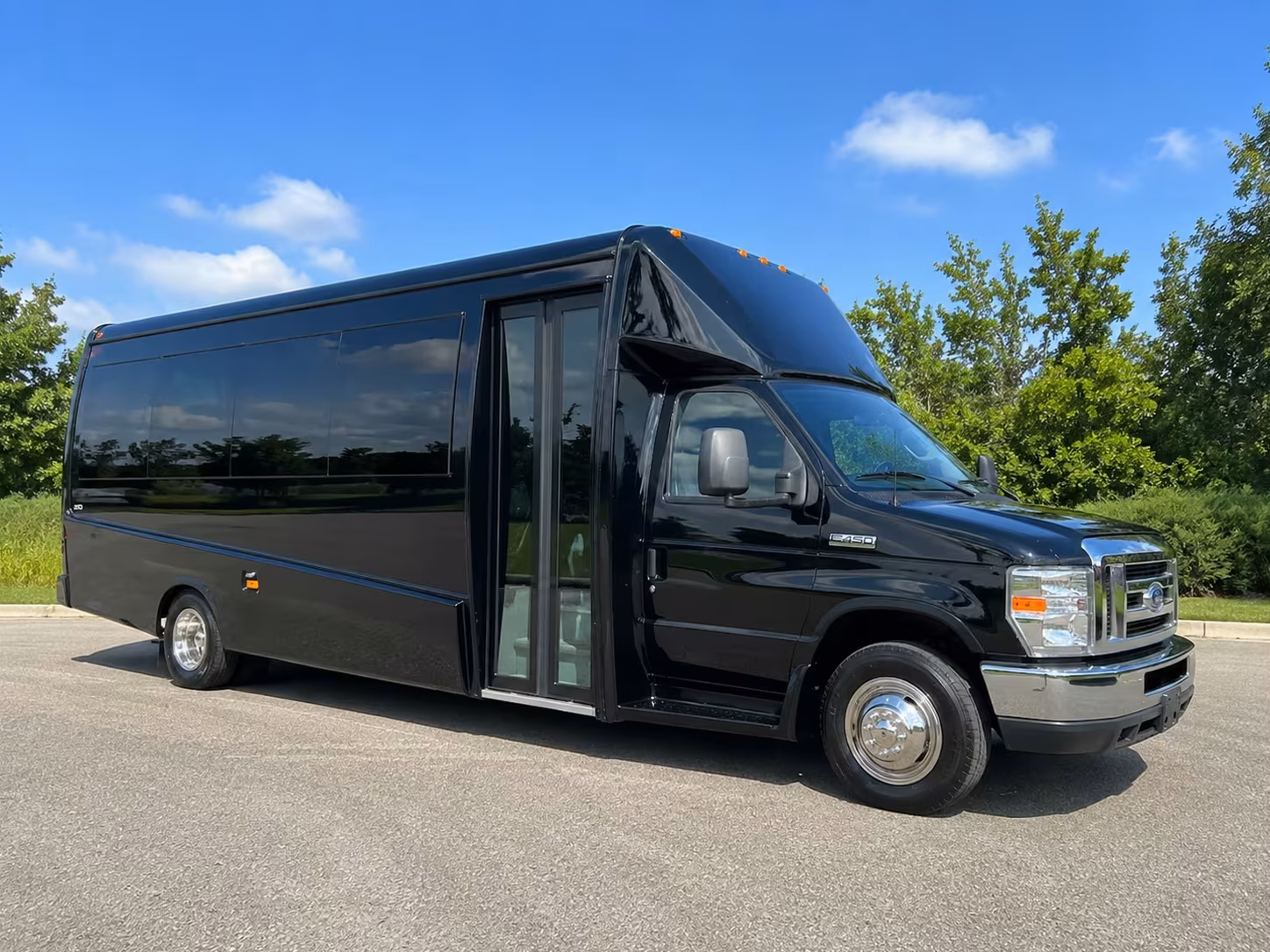 18 passenger minibus
