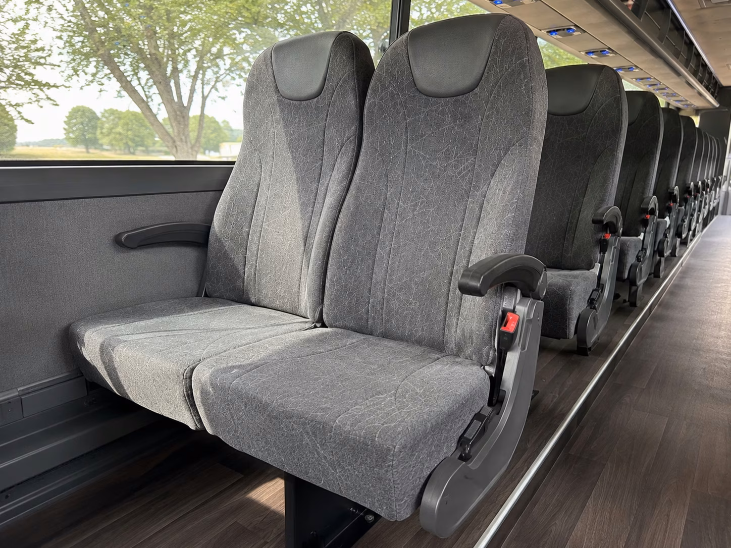 compare little rock bus rentals from a network of companies in minutes