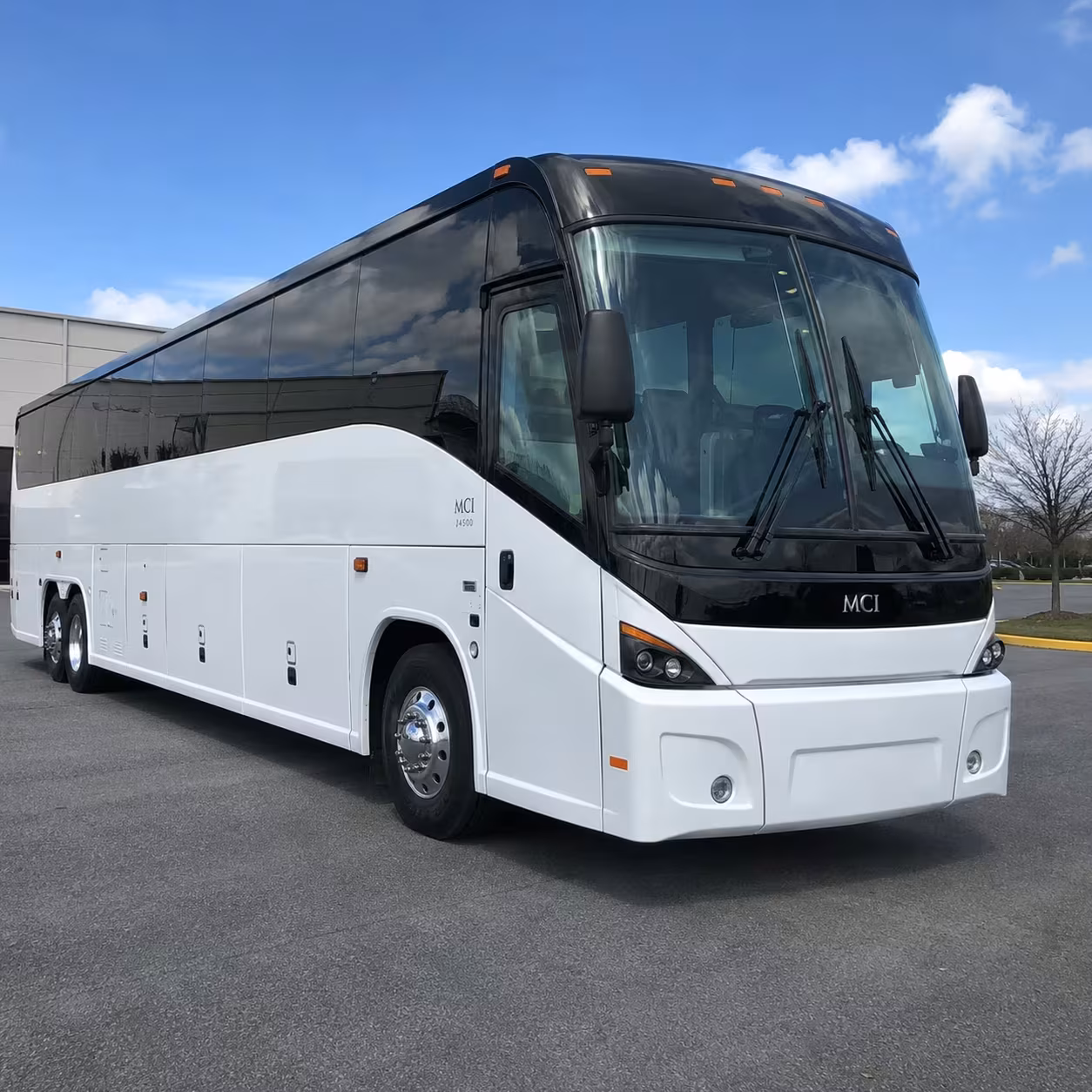 daily employee shuttle buses for little rock commuters