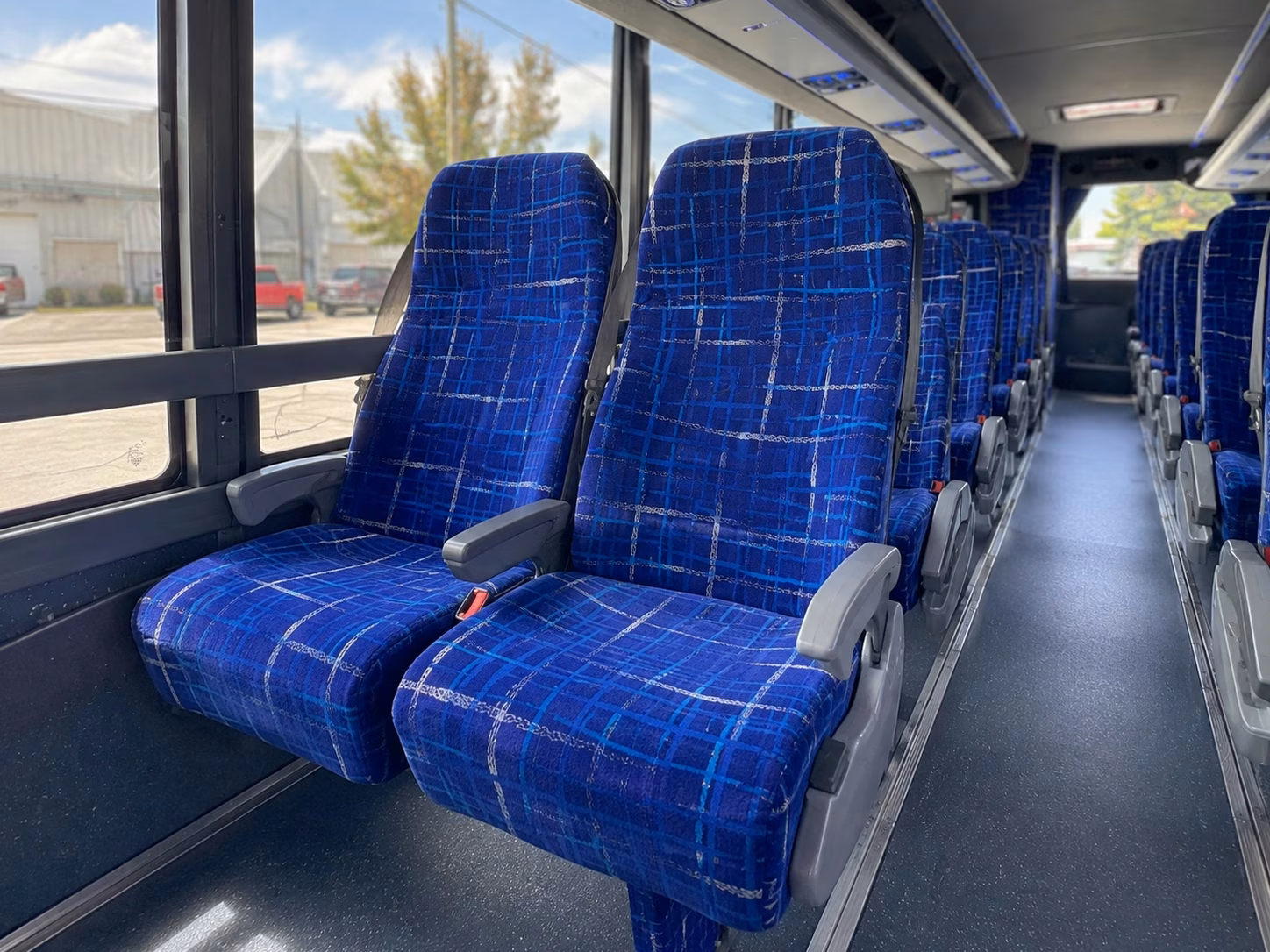 how bus type changes charter bus prices in little rock arkansas
