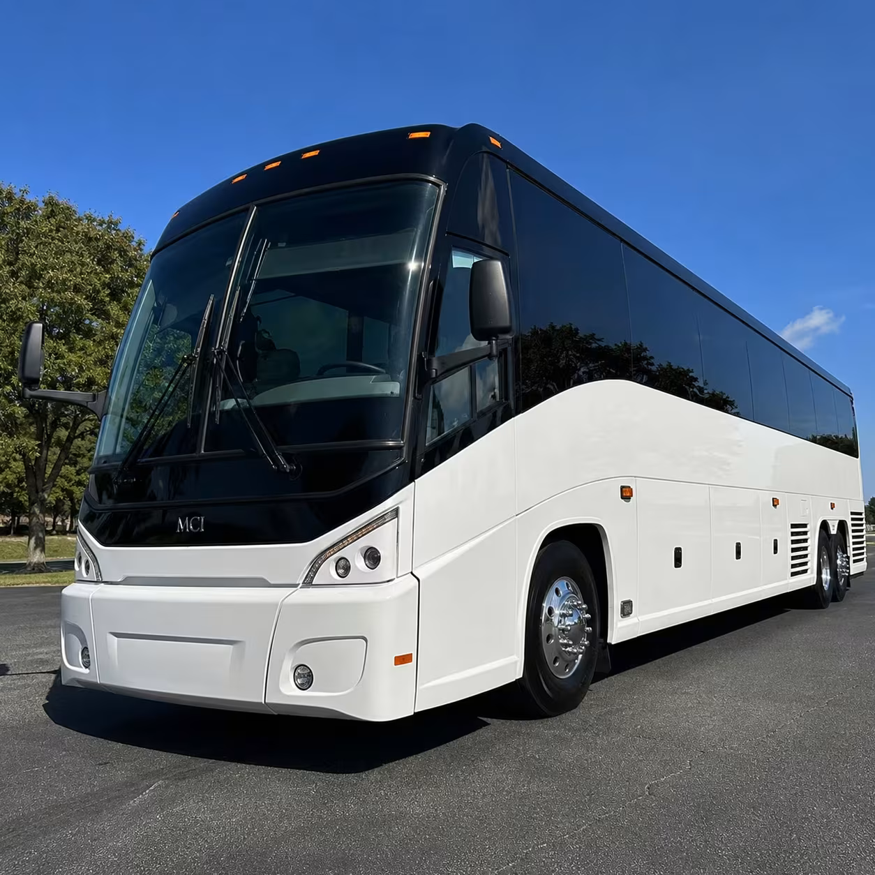 little rock 56 passenger charter bus rental