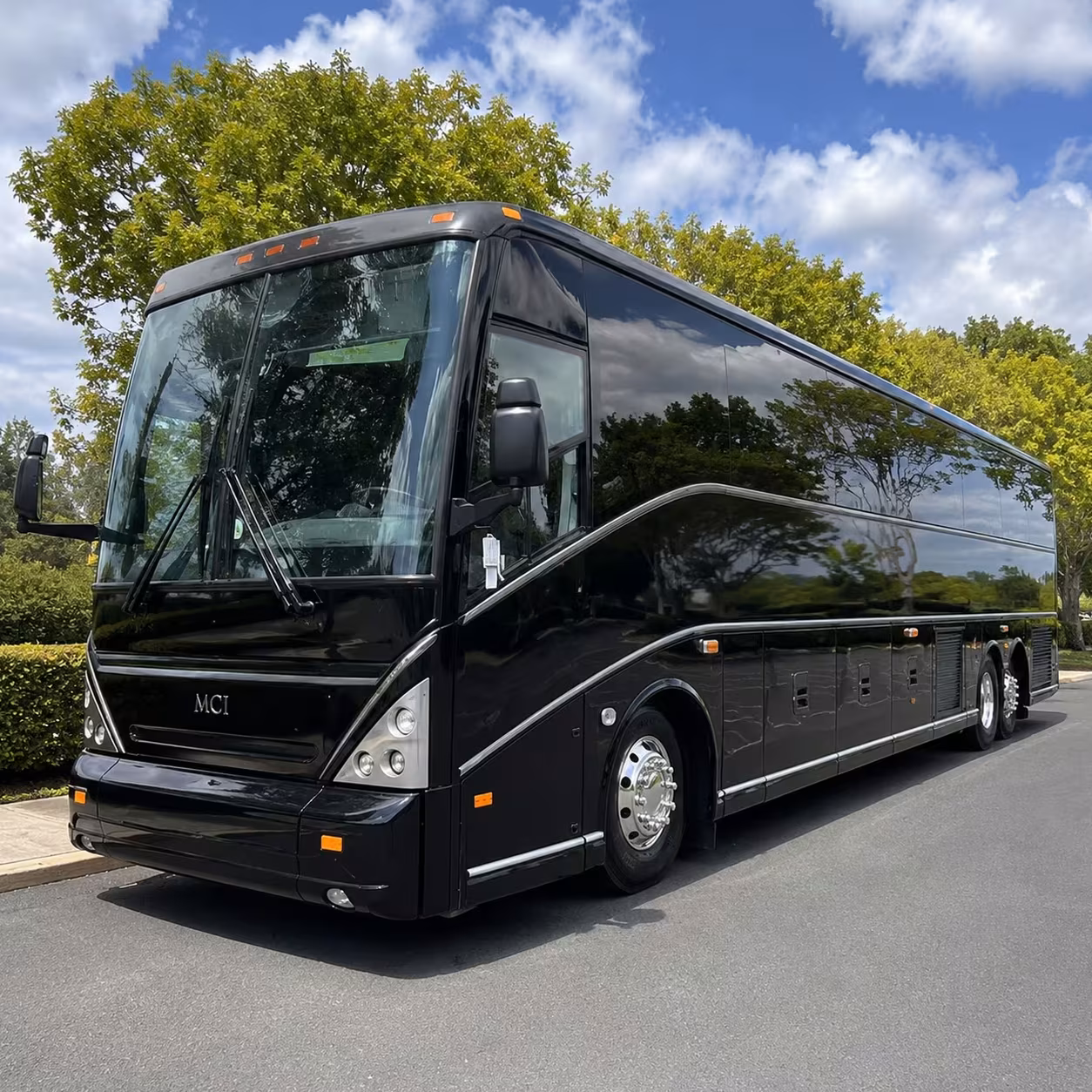 little rock charter bus rentals for school field trips