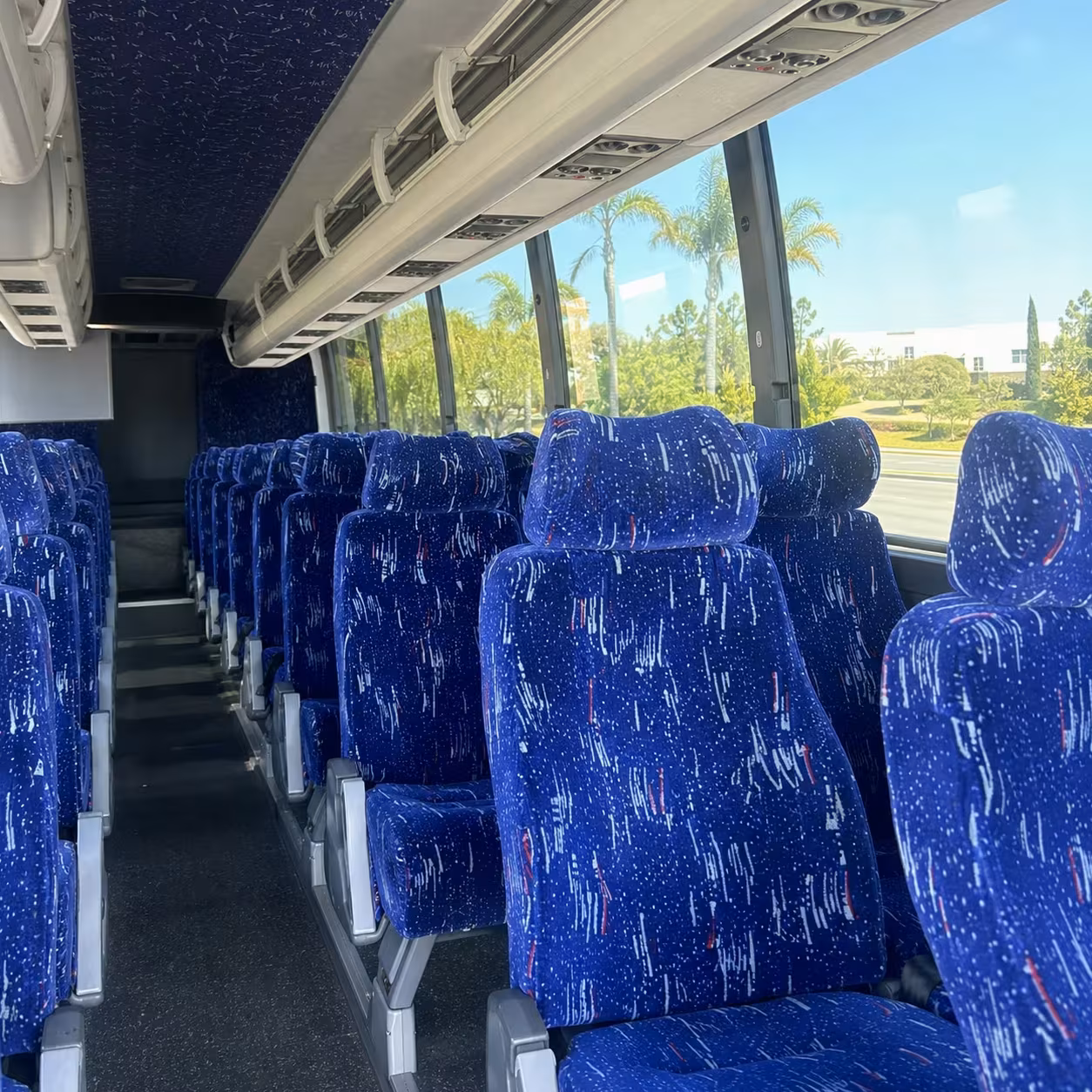 little rock concert charter bus rentals to simmons bank arena