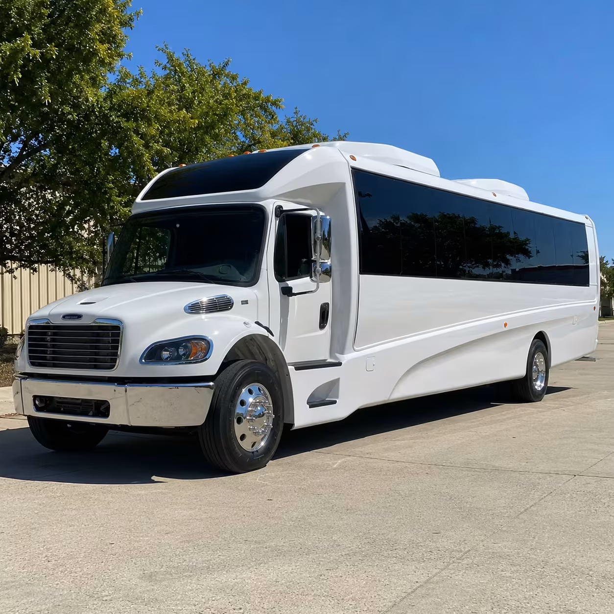 little rock minibus rentals for bachelorette parties