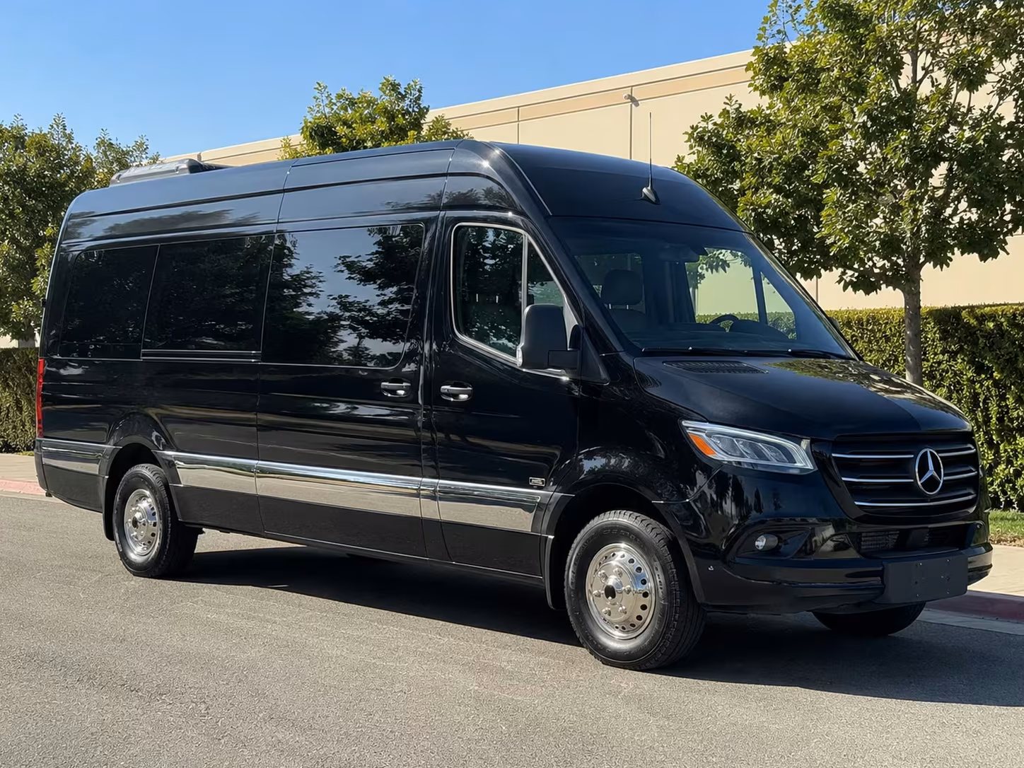 little rock sprinter van rental with driver