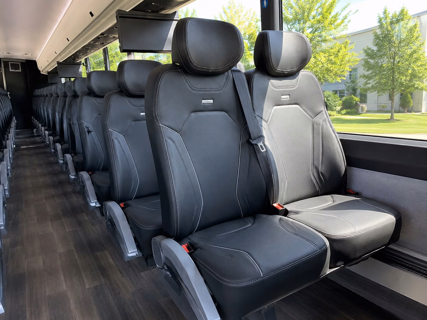 little rock to memphis and nashville charter bus rentals