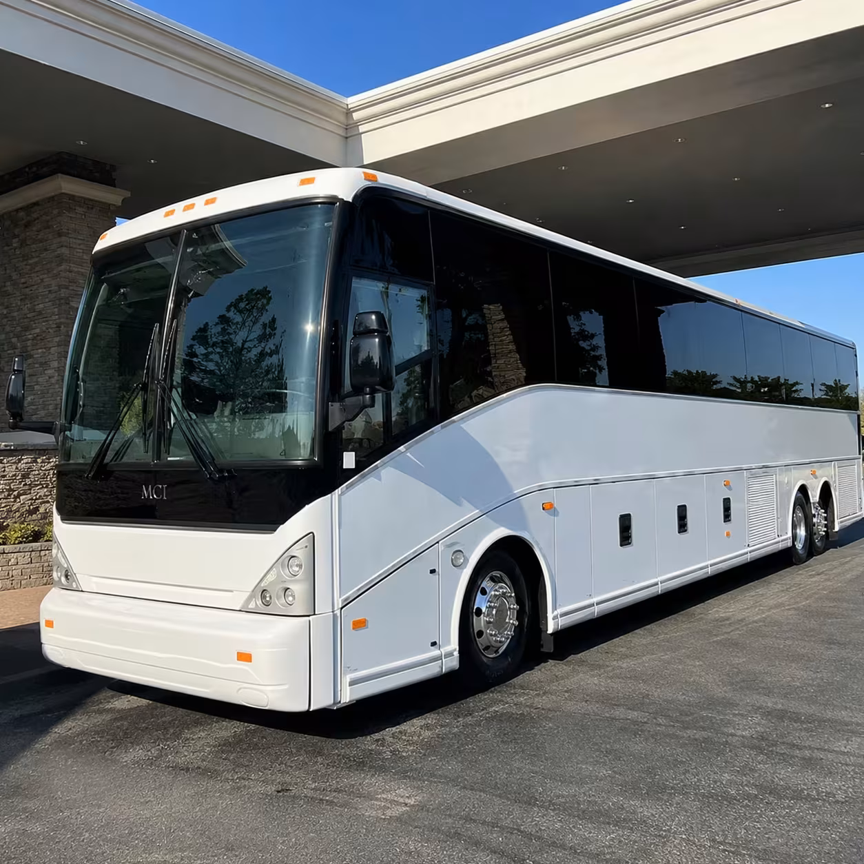 medical group shuttle buses from little rock s airport