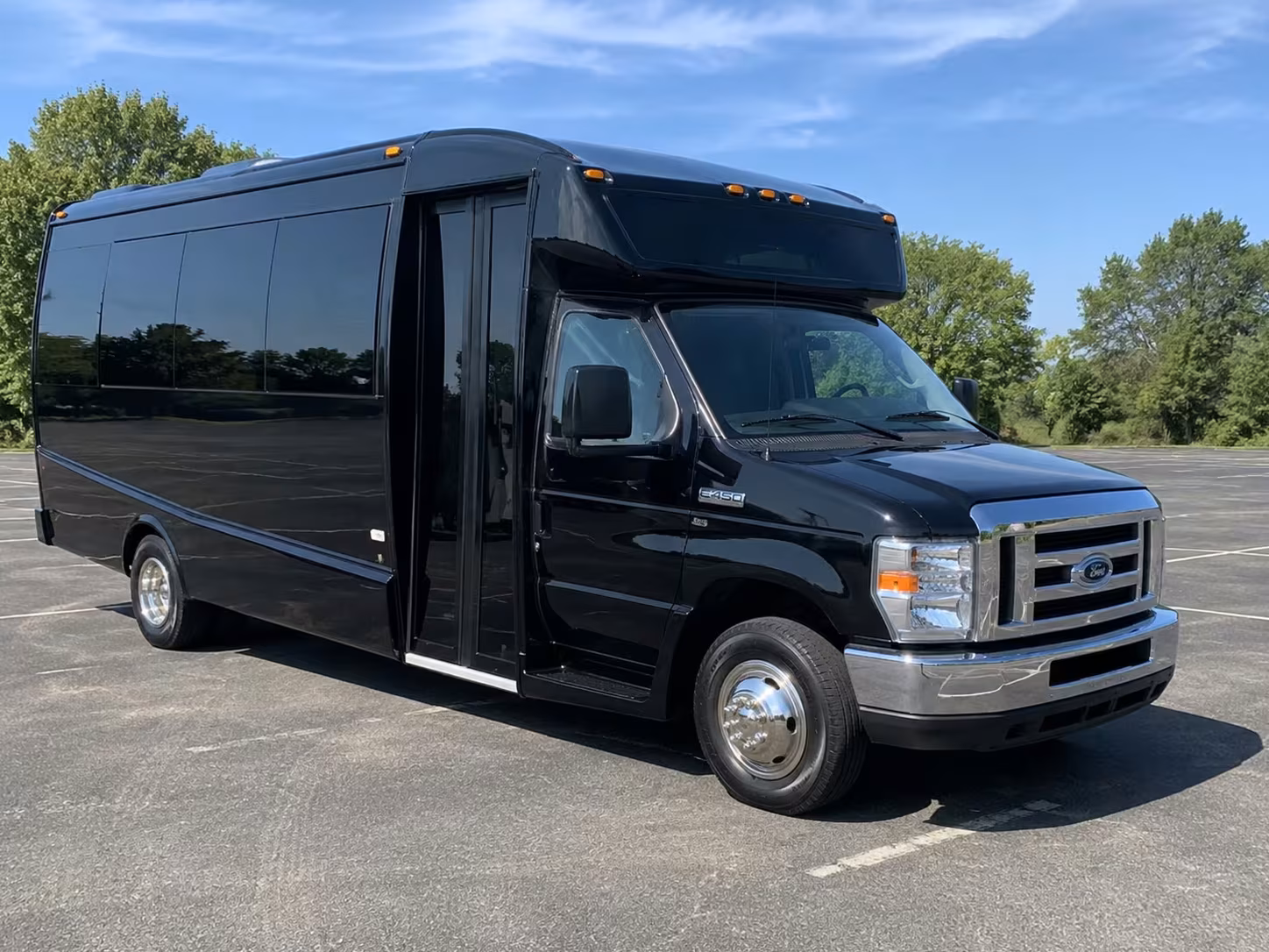 youth ministry and summer camp minibus rentals in little rock